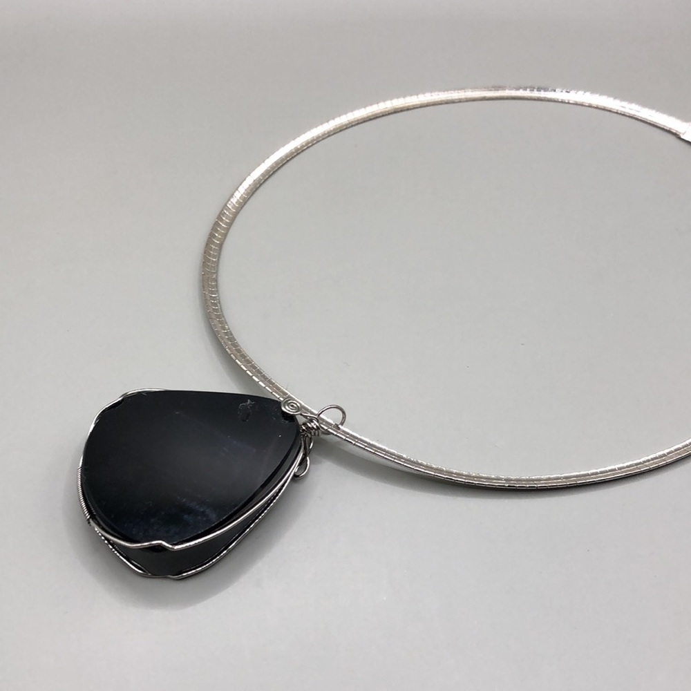 Druzy drusy geode slice pendant stone omega chain necklace statement style. - Picture 4 of 6